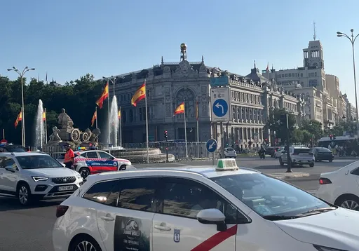 Madrid Cibeles Square and taxi view